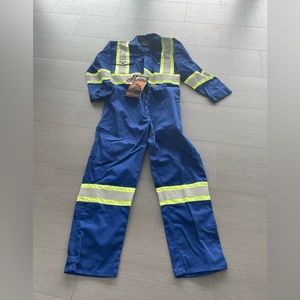 New wwith tags. Men’s Pioneer Flame Resistant/ARC safety coveralls.